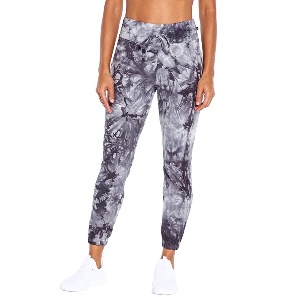 Marika Women's Jamie Pocket Jogger Sweatpant